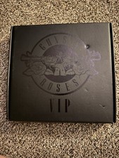 Guns N’ Roses VIP Photo Book