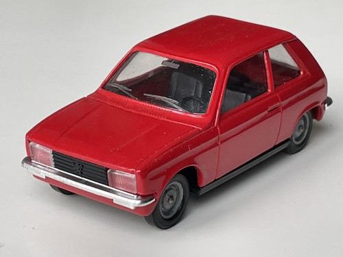 Peugeot 104 rouge 43 - 104, 1/43