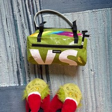 borsa venerdì f60 joan borsa