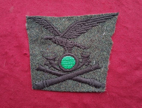 Fregio ricamato per cappello