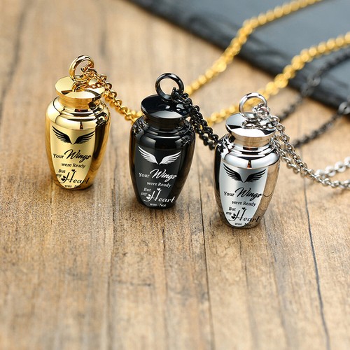 Collana con ciondolo