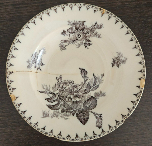Antico piatto ceramica