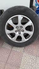 cerchi in lega Audi Q5 da 17 pollici con gomme