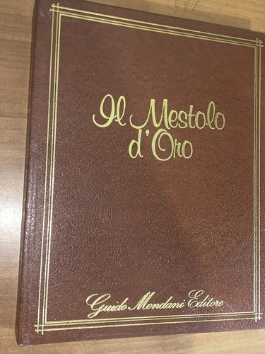 Mestolo oro delle - il, d'oro,
