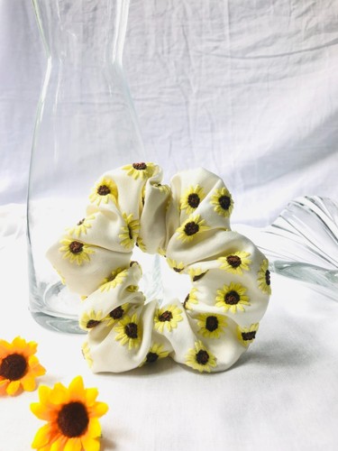 Cravatta capelli bianca