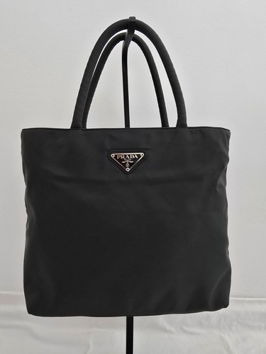 Prada triangolo logo tessuto - triangolo,