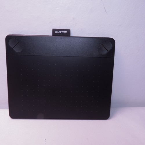 Wacom black small intuos - wacom,