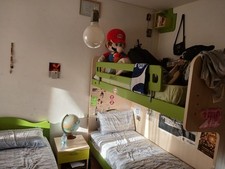 scala contenitore e letto a castello color acero e verde Zalf