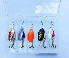 cucchiaini pesca trota fiume