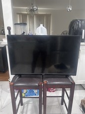 Selling “32” Tv. First