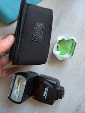 Nikon Speedlight SB-700