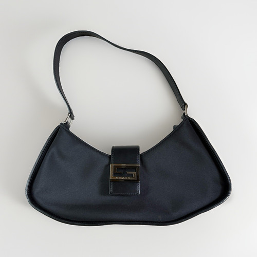 Guess black crescent shoulder - guess,