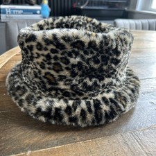 CAPPELLO DONNA BETMAR NEW YORK