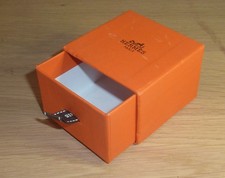 petite boîte en carton