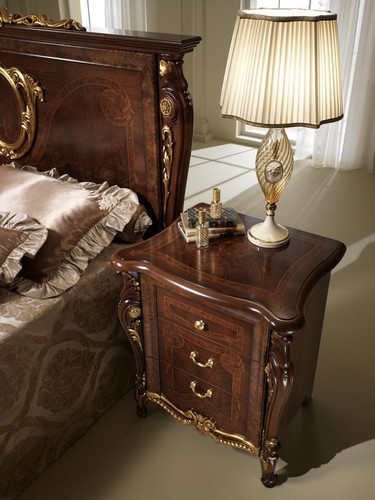 Consolle classica comodino
