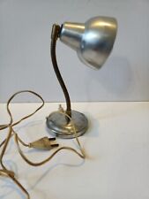 Piccola lampada da tavolo -