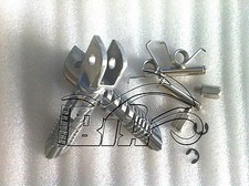 COPPIA PEDANE PEDALI PEDALINE POGGIAPIEDI ANTERIORI SUZUKI UNIVERSALI 