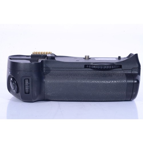 Nikon d10 impugnatura - nikon, mb-d10