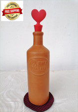 Bottiglia d'acqua in argilla