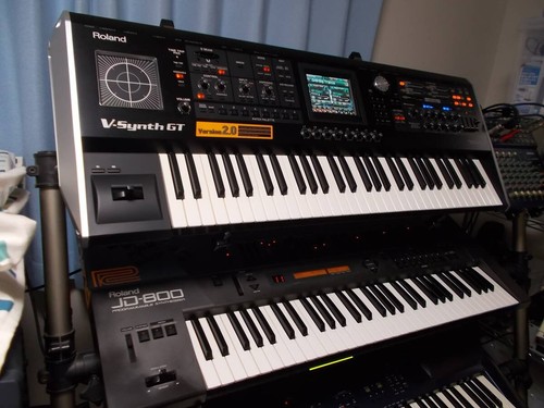 Roland synth ver 2 - roland,