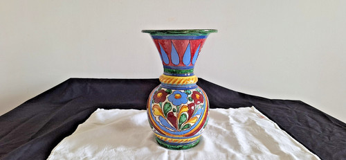 Vaso sgraffito italiano - , metà