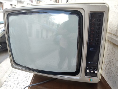 Vintage grunding super - tv,