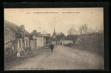 CPA St-Jean-sur-Erve, Arrivée