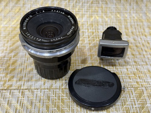 Nikon 4 nikkor o - 2,1, f/4