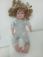 Antica Grande Bambola in