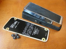 Jen Mister Cry Baby Wah (con