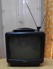 Vendesi tv crt sony modello