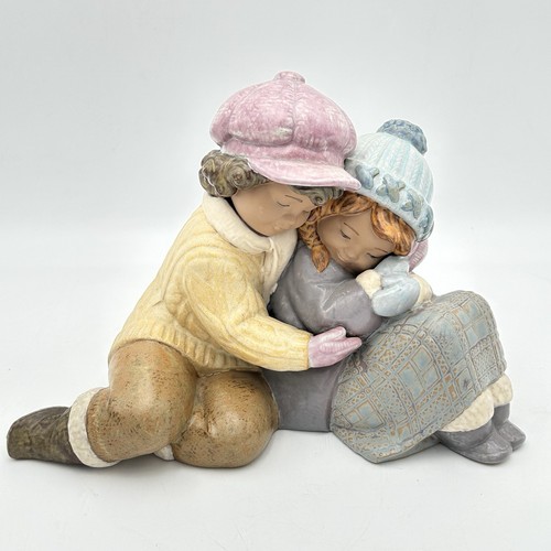 Lladro 12441 sweet gesture - lladro, a