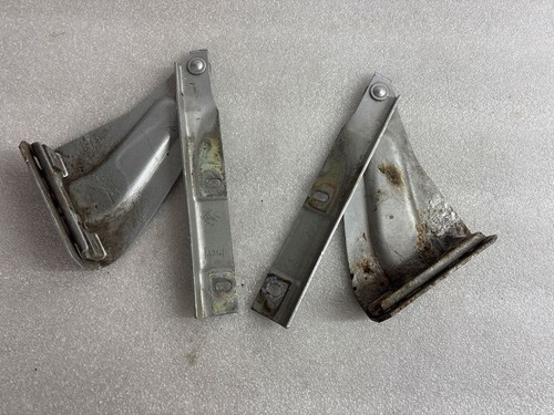 Cerniera cofano motore alfa - cerniera,