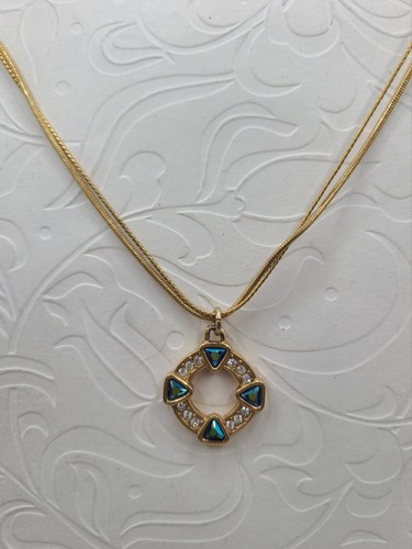 Collana con ciondolo cristallo