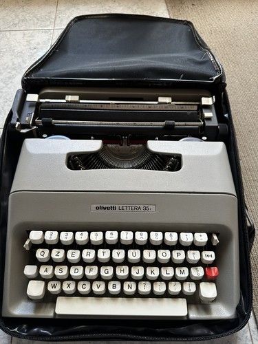 Macchina scrivere olivetti - da,
