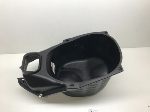 Vano porta casco sotto - casco,