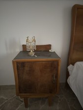 Coppia di comodini antichi in