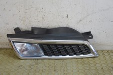 25552 Freccia griglia radiatore ant dx Nissan Micra K12 dal 2002 al 2010 cod 623