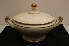 Zuppiera porcellana tedesca profili in oro zecchino - praticamente perfetta