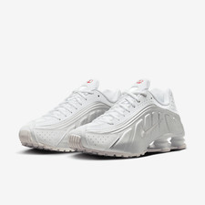 NIKE Shox R4 HQ1988-101 White