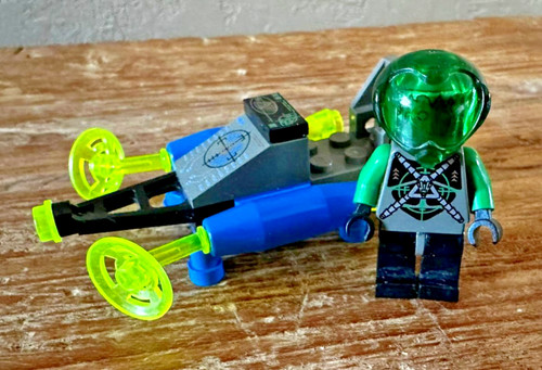 Lego space insectoids 6942 - insectoids,