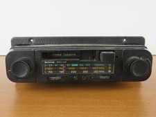 vecchia autoradio stereo mangia cassette estraibile AUTOVOX SIRIO 932 vintage di