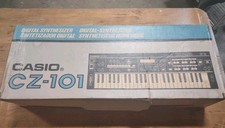 Tastiera sintetizzatore