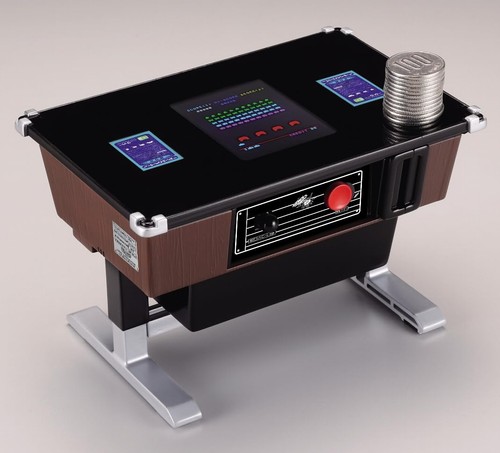 Space invaders arcade coin - space,