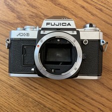 Fujica AX-3 fotocamera reflex pellicola non testata