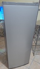 congelatore verticale a