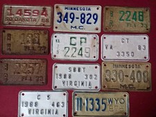 LOTTO DI 11 TARGHE ORIGINALI MOTOCICLETTA AMERICA ANNI 70-80-90