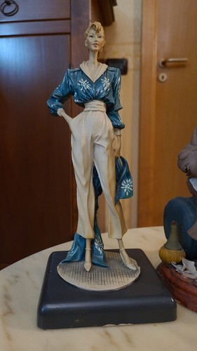 Statua vittorio tessaro signè - vittorio,