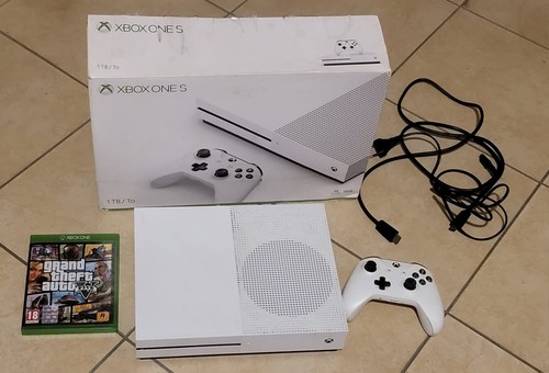 Xbox one - one, s