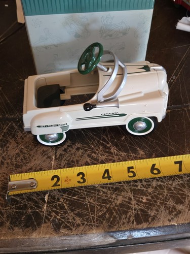 Hallmark kiddie car - hallmark, classics